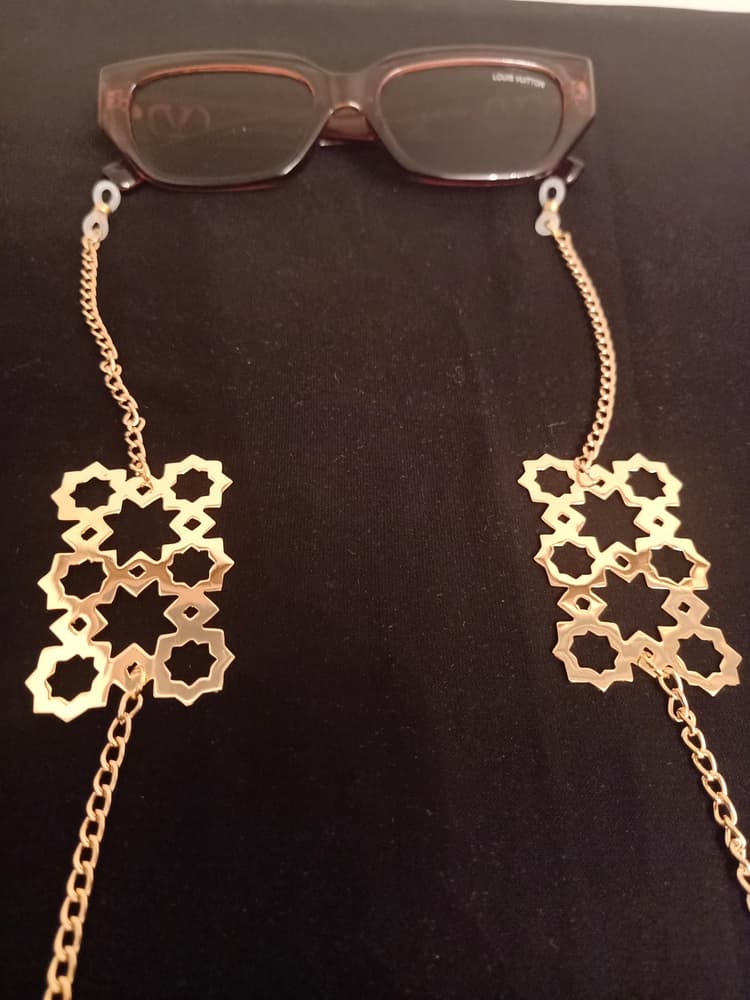 Sunglasses gold cord