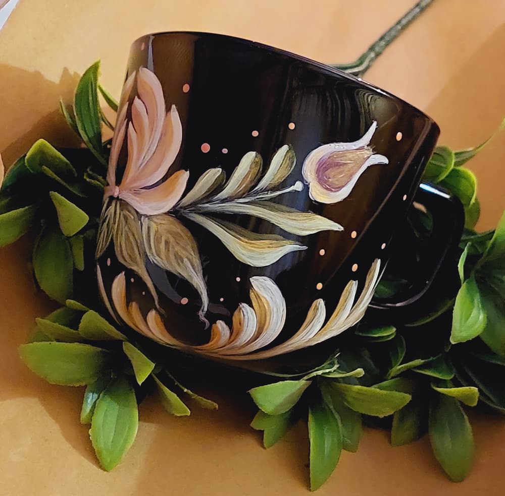 Black porcelain mug 