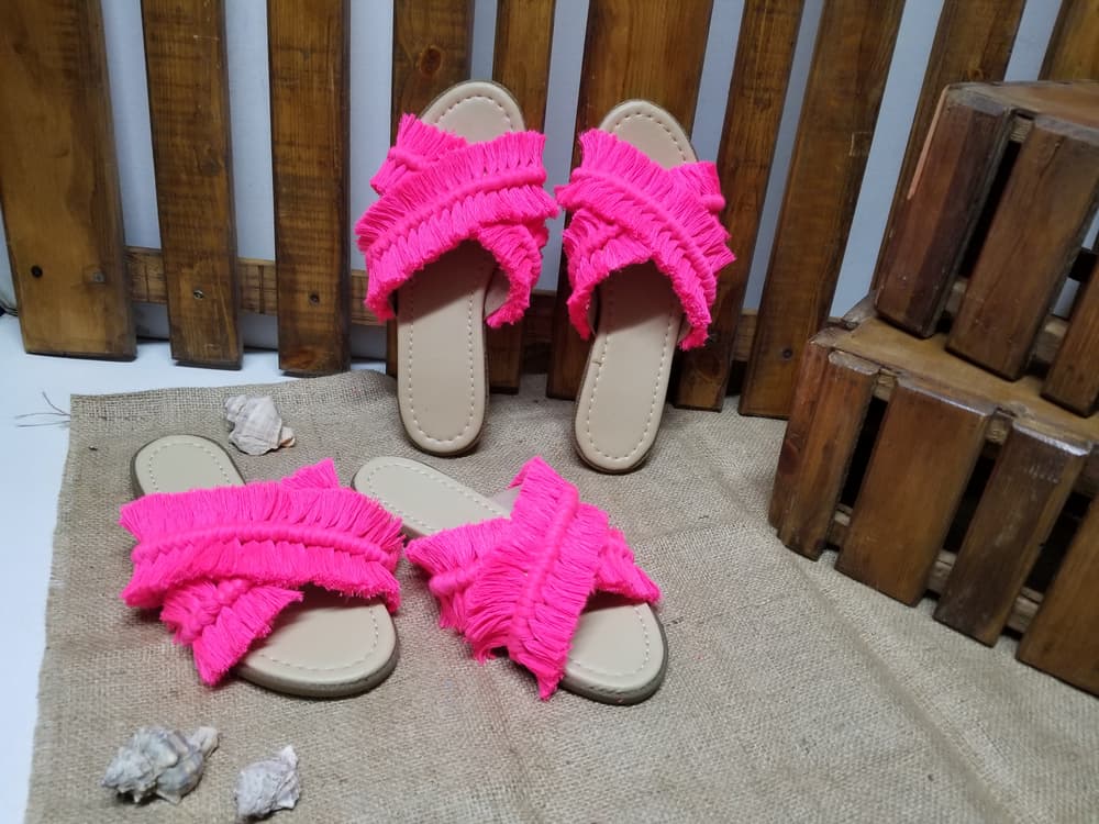 neoncc.slippers11