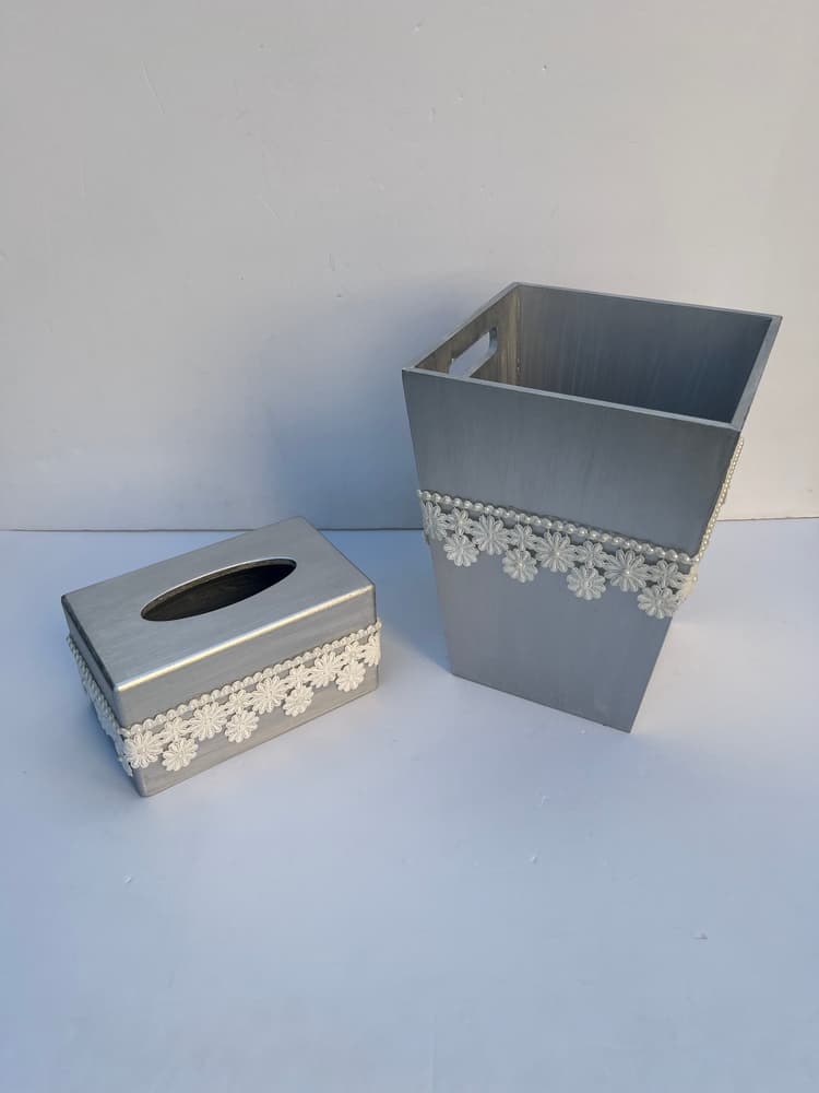 Silver tissue box 1