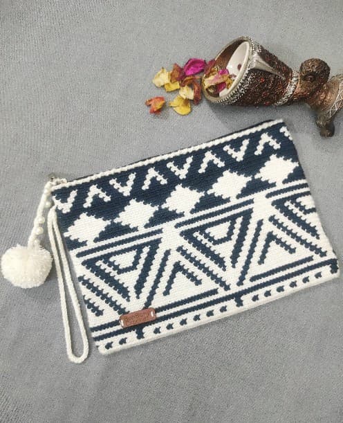 Clutch bag White and navy blue