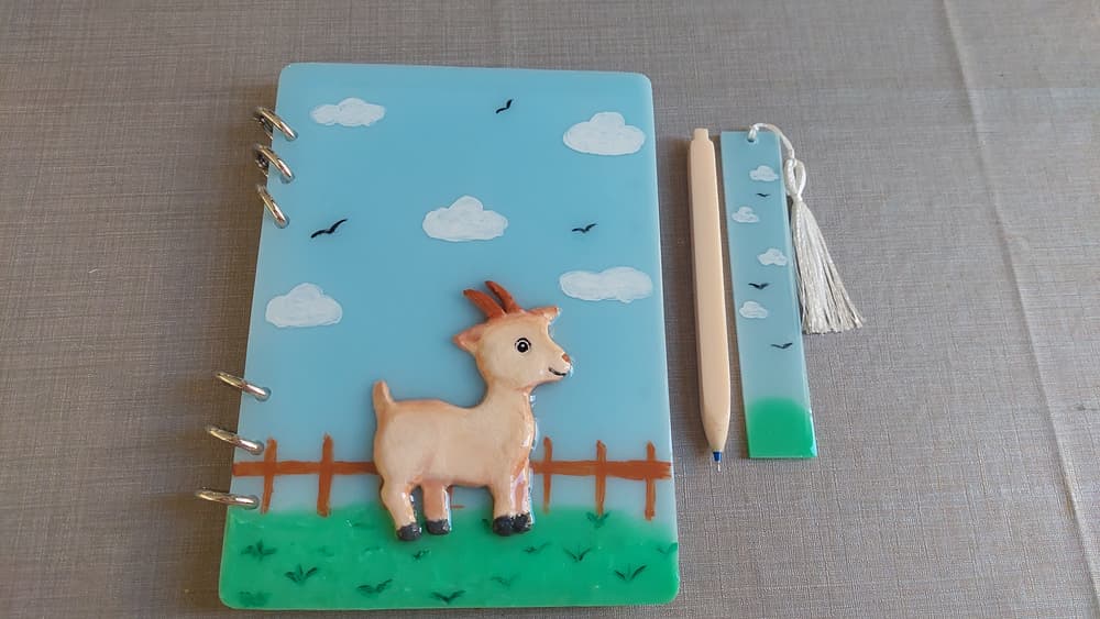 Goat resin notebook set 