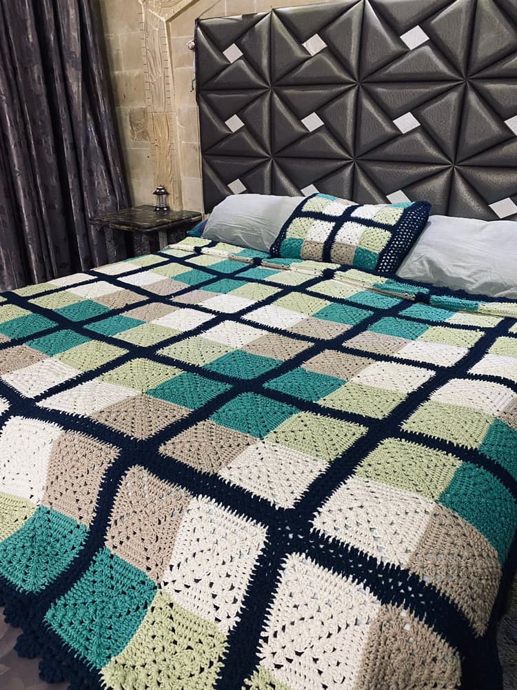 Gold cotton square crochet bedcloth