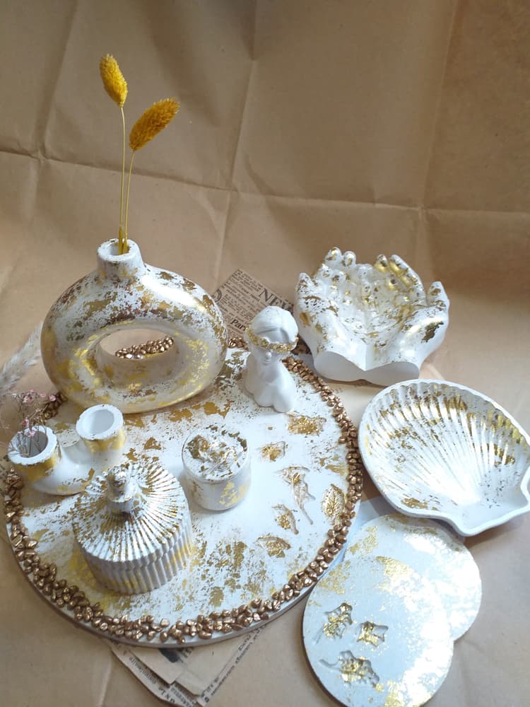 Royal gold donut vase royal set
