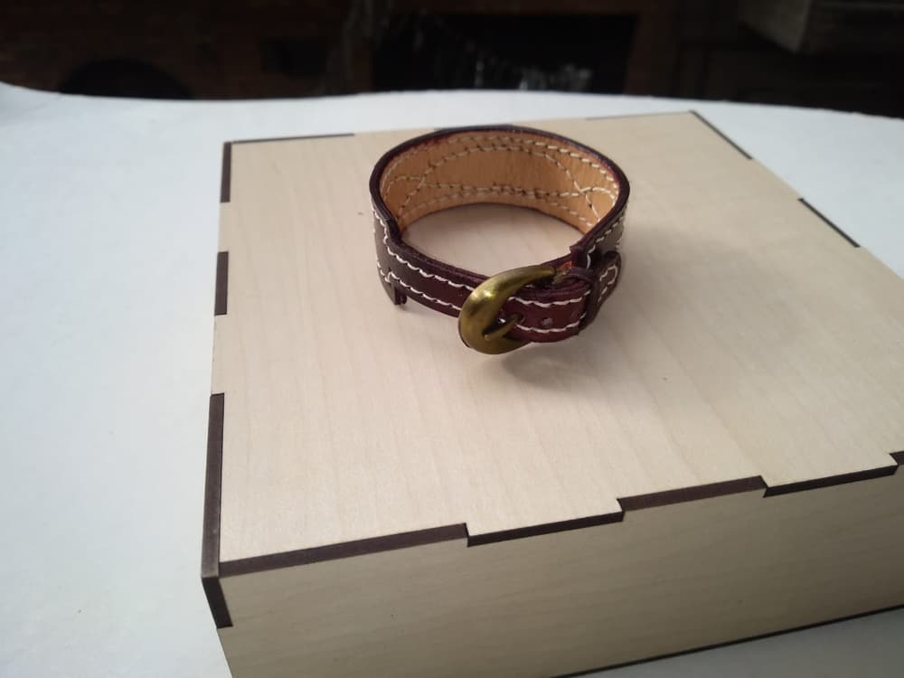 bracelet leather 2