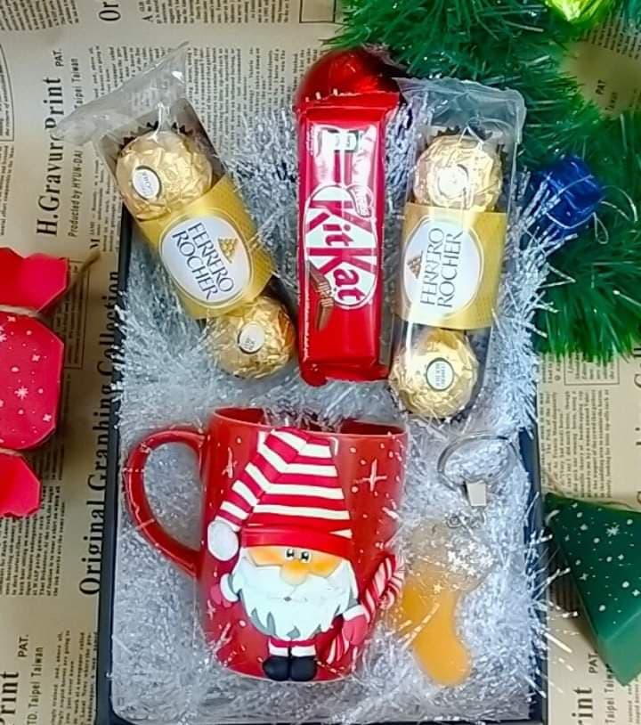 Christmas box red mug