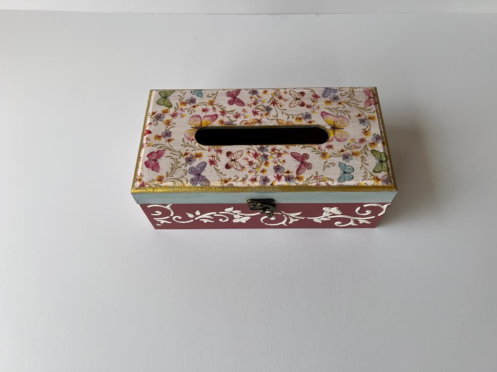 Pinky Tissue box