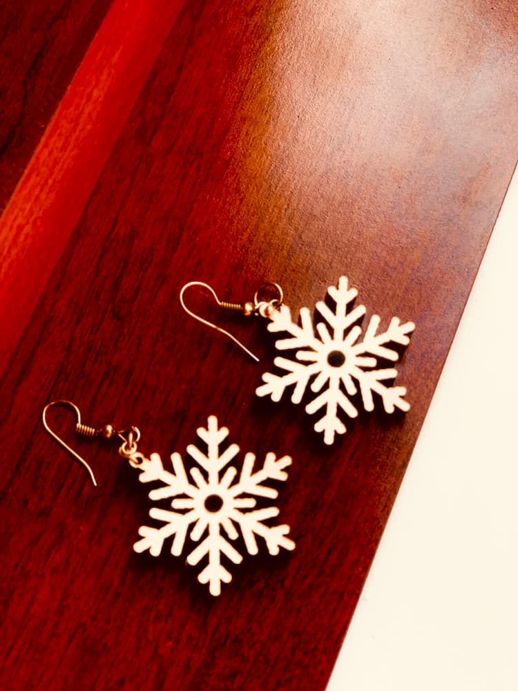 Snowflake ❄️ wooden earrings 
