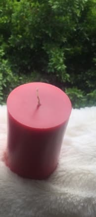Medium romantic candle