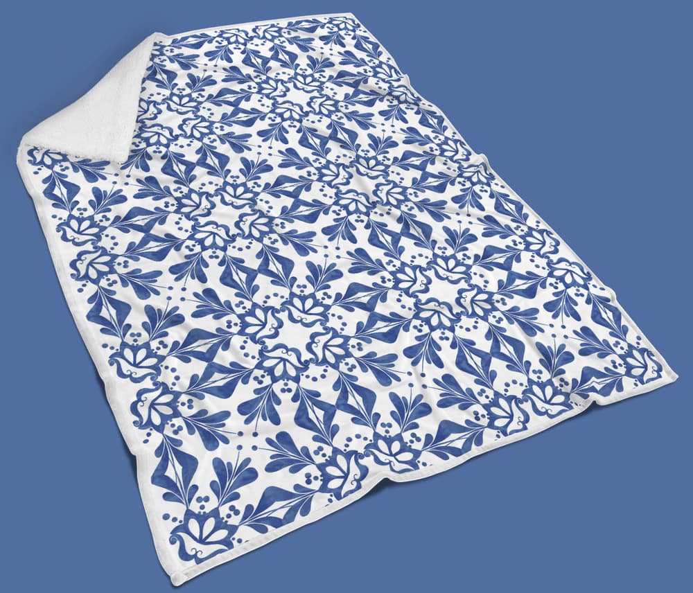 Blanket (blue pattern)