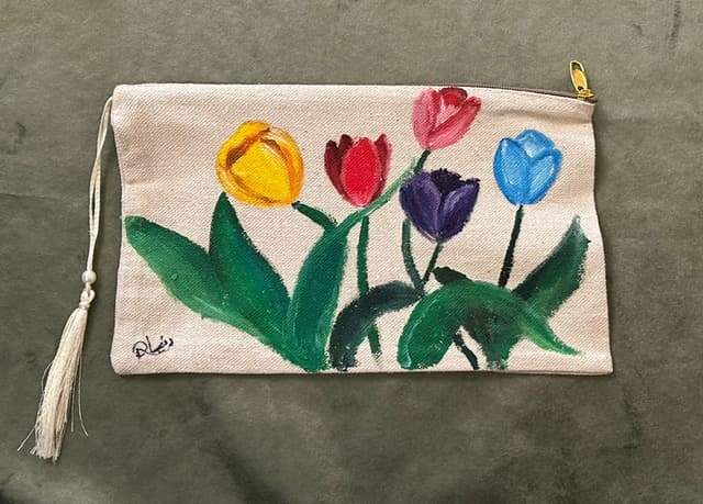 Handprinted makeup pouch tulip