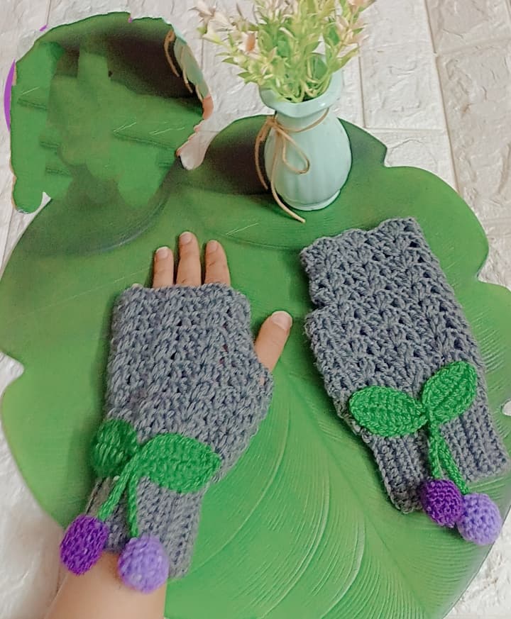 Crochet gloves 