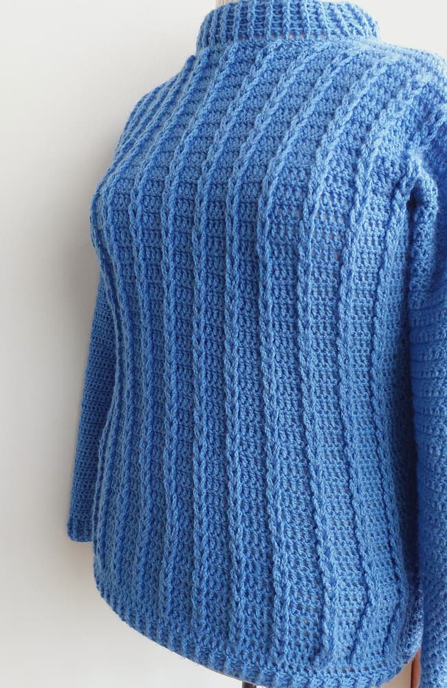 Blue braided crochet pullover