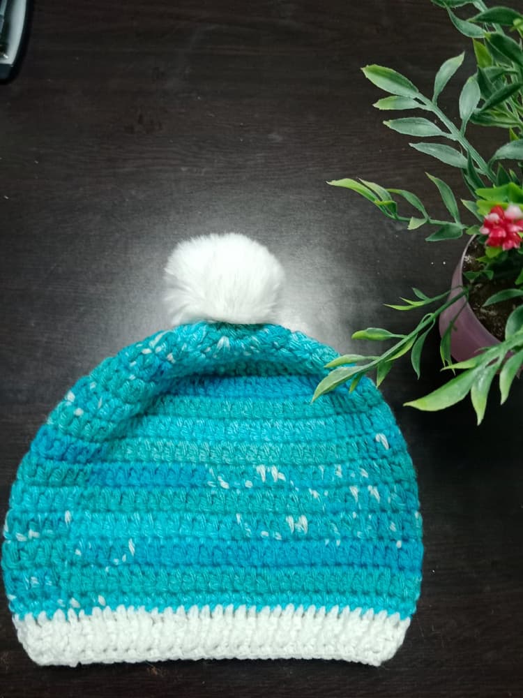 handmade baby ice cap - wool - babyblue & white - size : 9-12 months