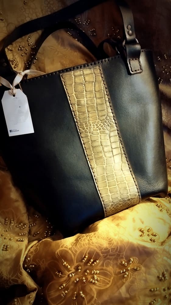 Black tote bag /  Golden crocodile print