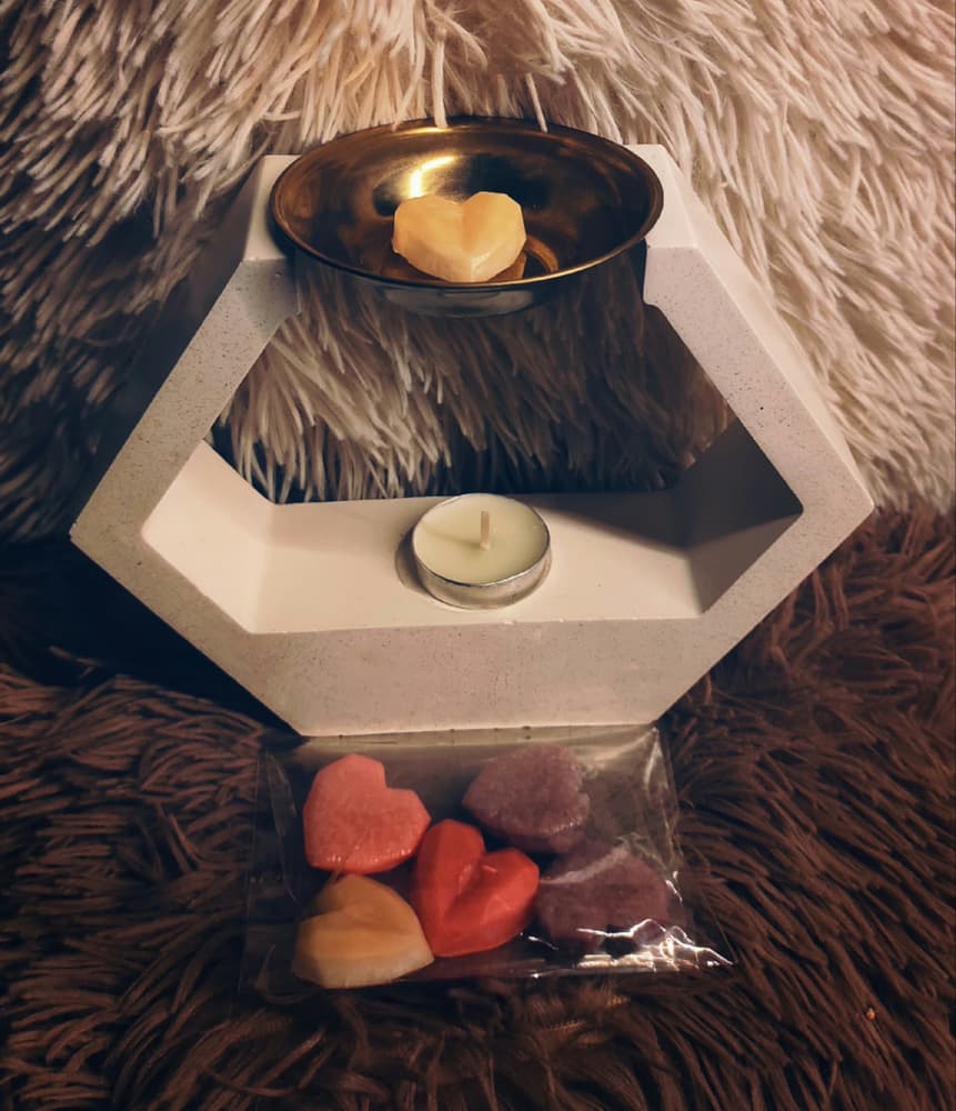 Fragrant,aromatic oil and candle fondue burner