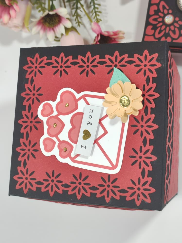 Handmade Heart  Explosion Box 9.5*9.5 Cm & Gift Box 10*10 Cm