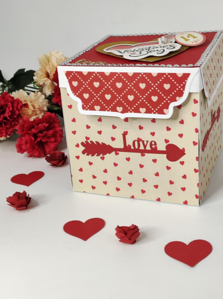 Handmade Valentine's Explosion Box - 12.5 * 12.5 Cm