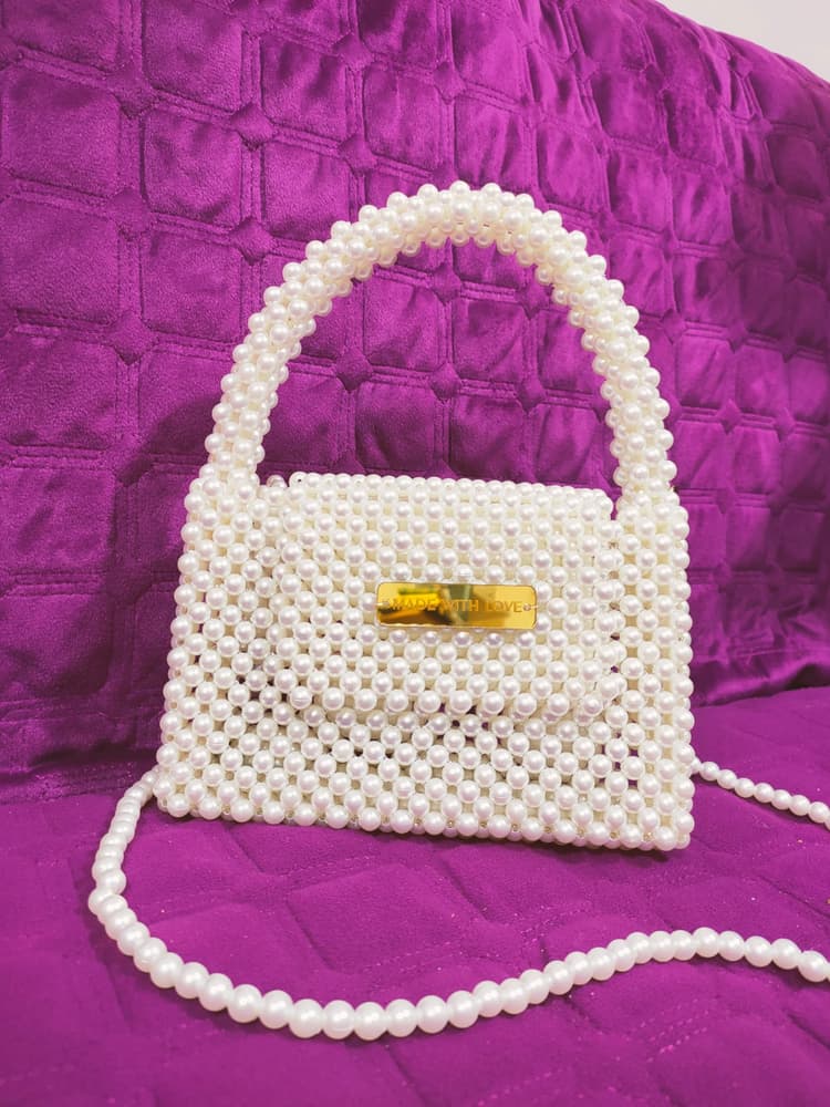 Lolii bag of white 
