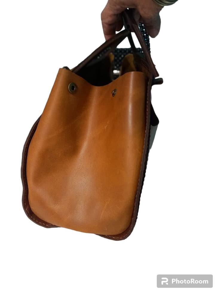 Women's natural leather bag