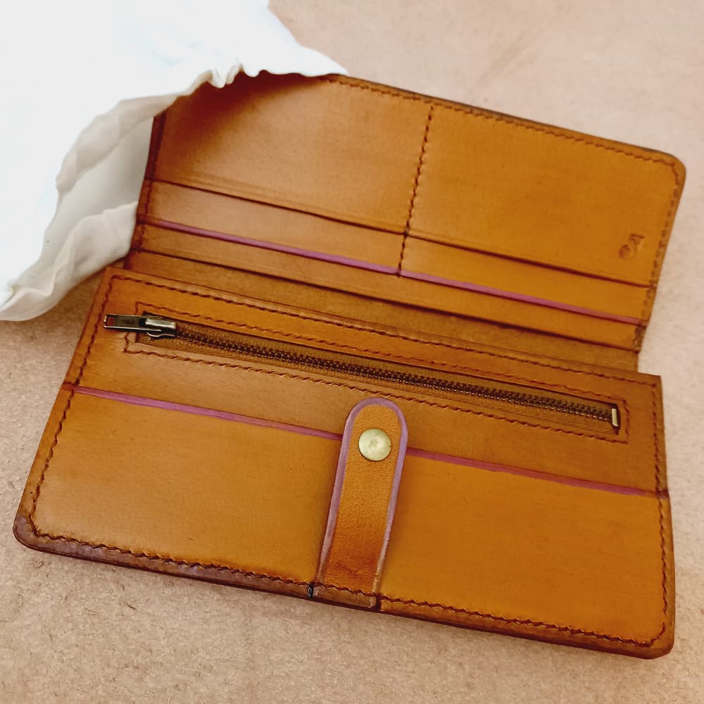 Genuine Leather women wallet with Carving and painting code5