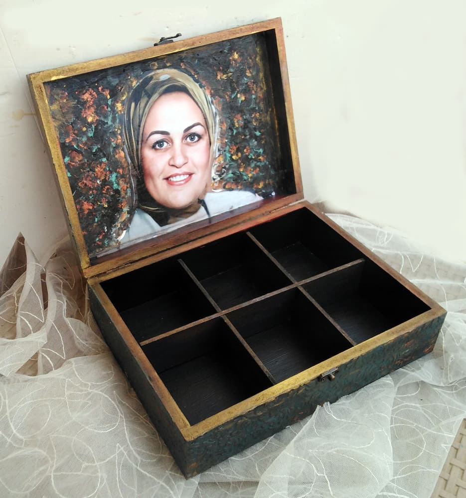 Customized jewelry box 