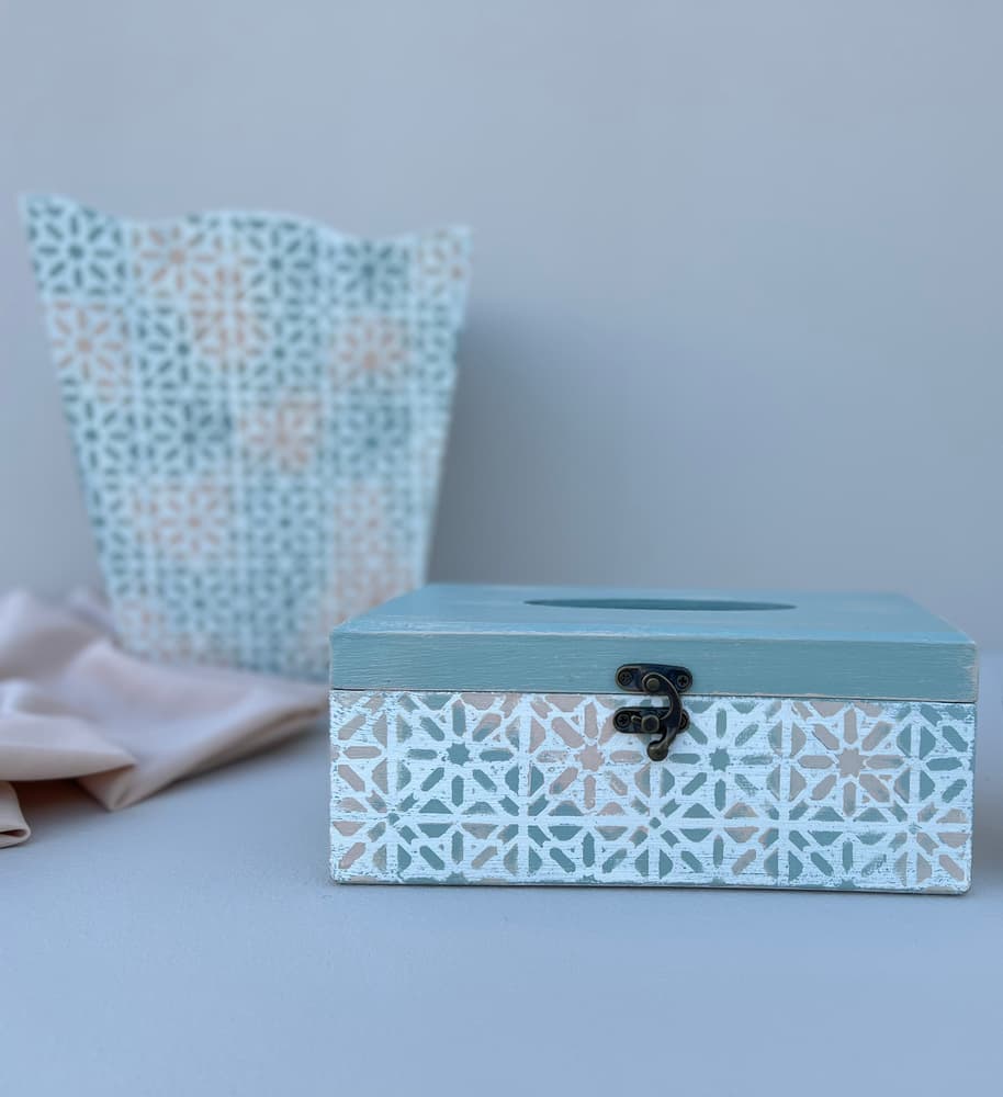 Basket & tissue box 