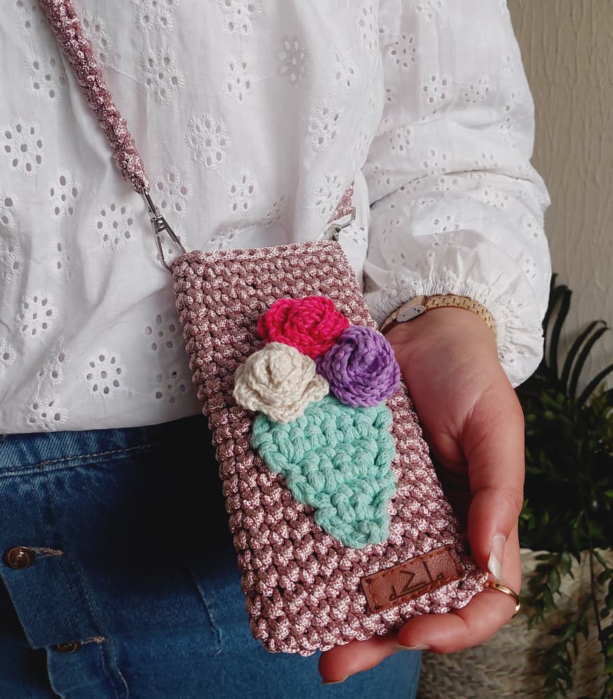 Cashmer  crochet mobile cover 