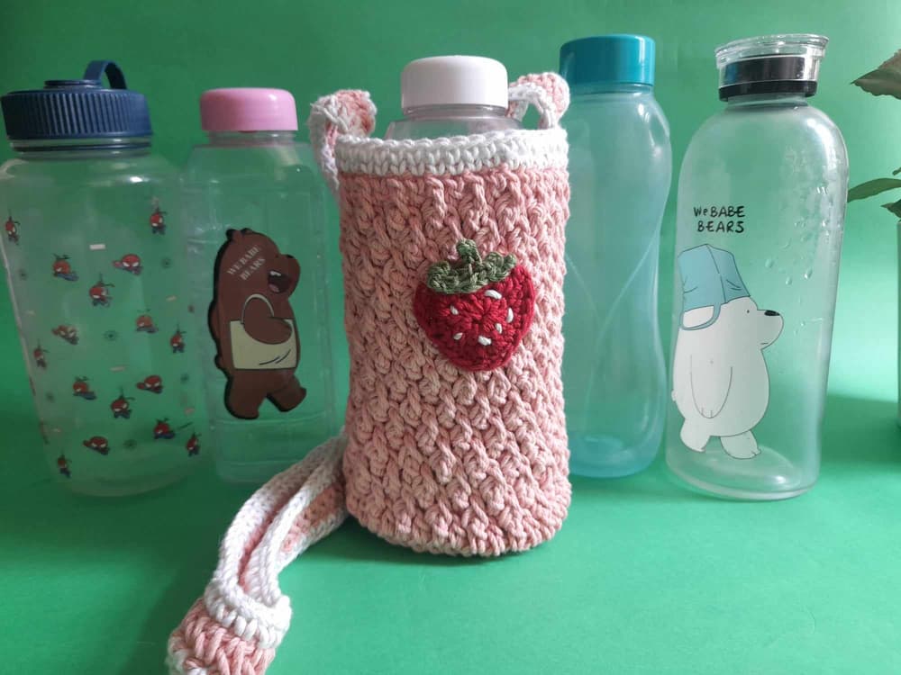 strawberry cover flask