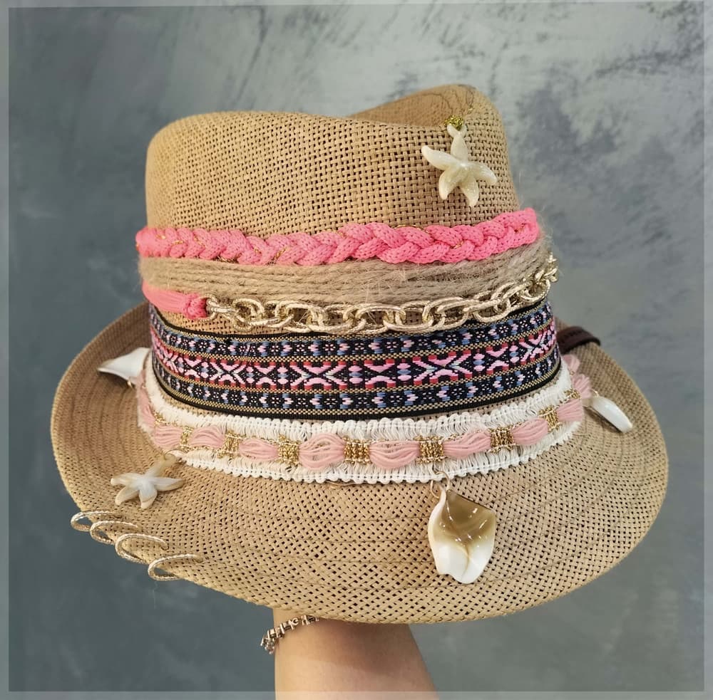 pinky cowboy hat 