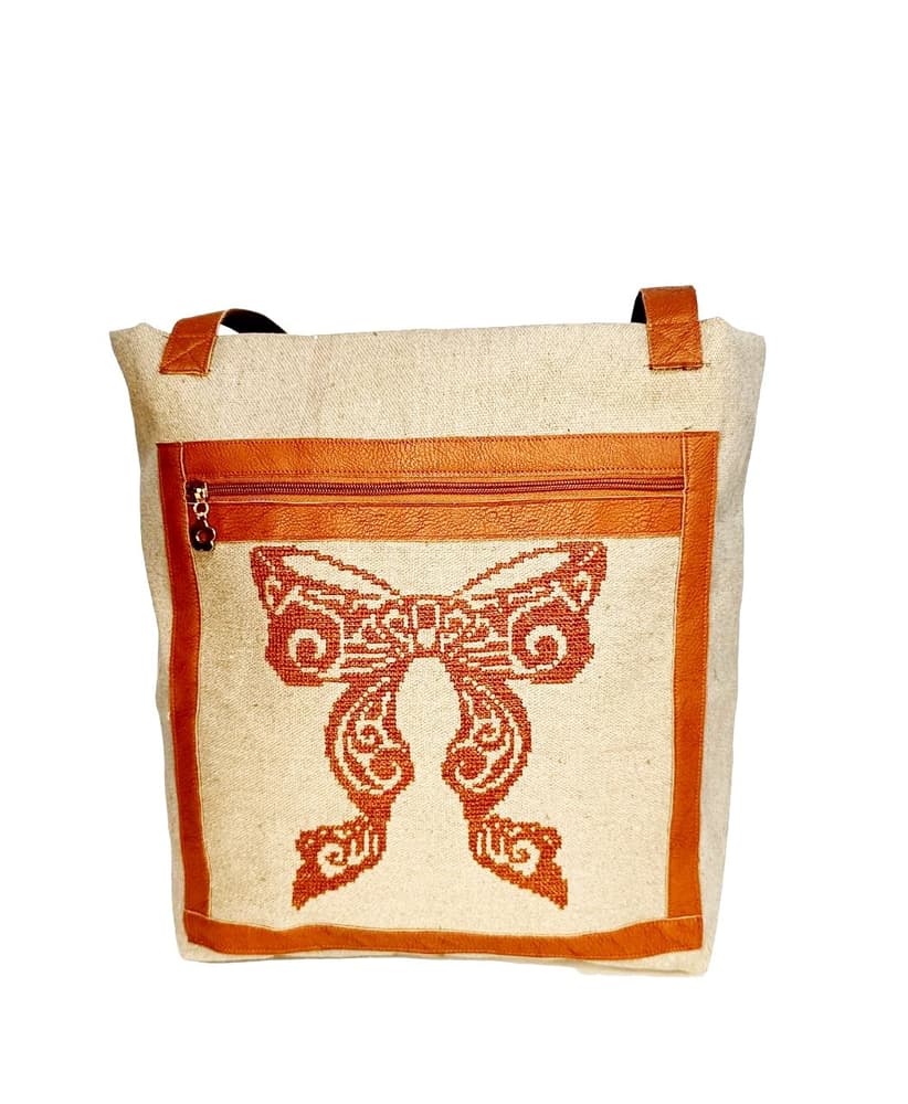 ِA.23-5 Sandy dekke and camel leather with embroidery 