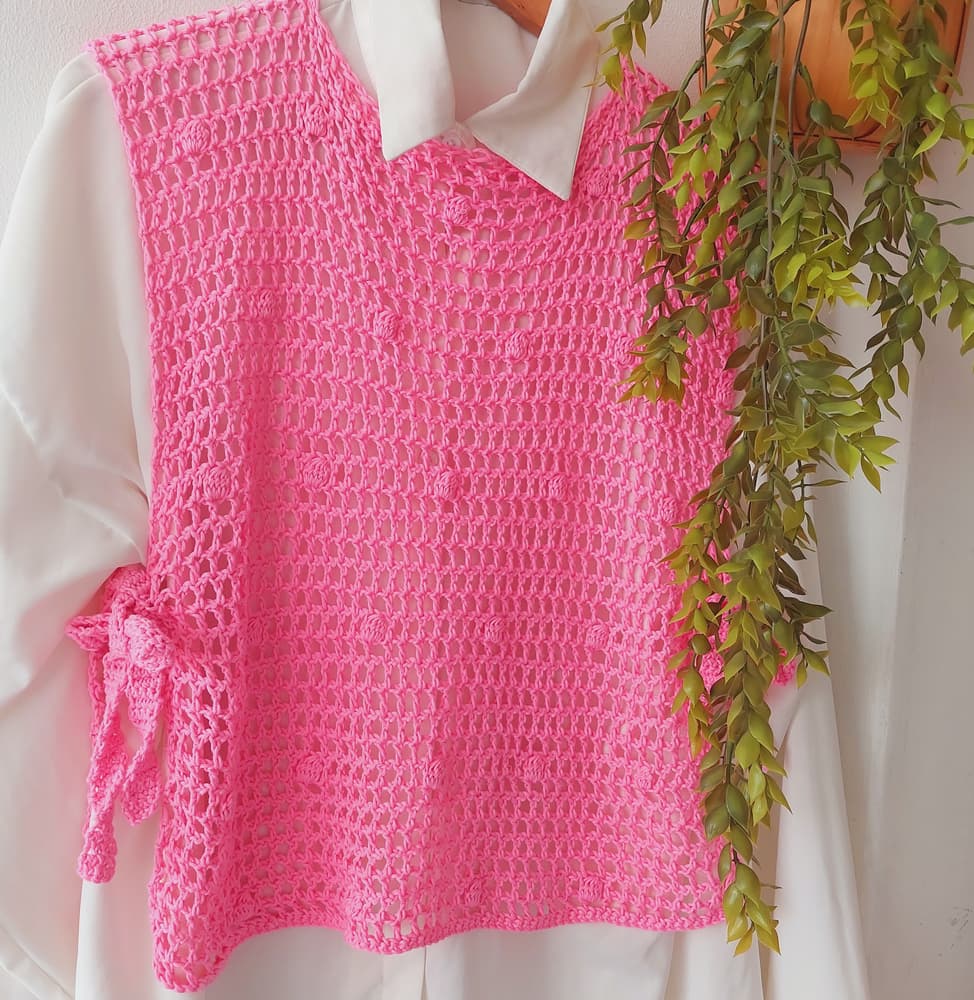 Bubble gum crochet vest 