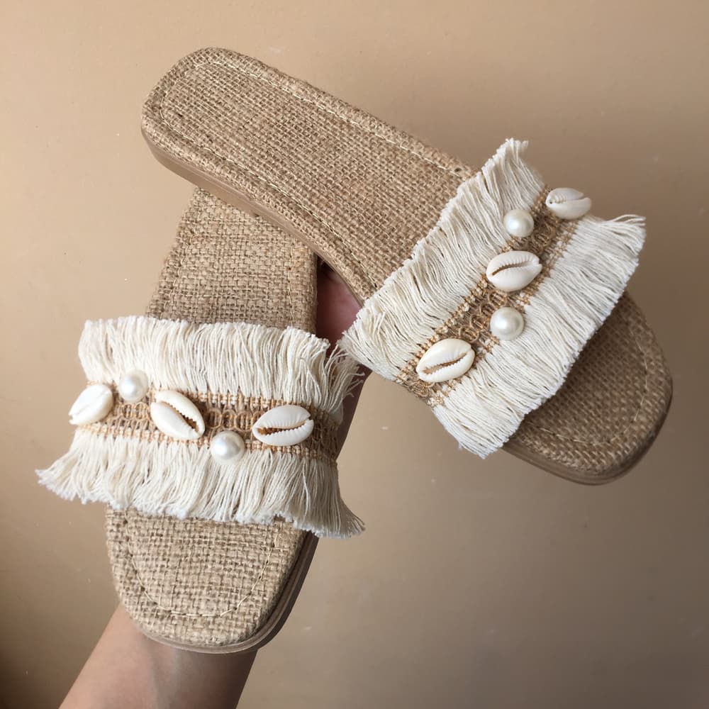 Handmade slipper 