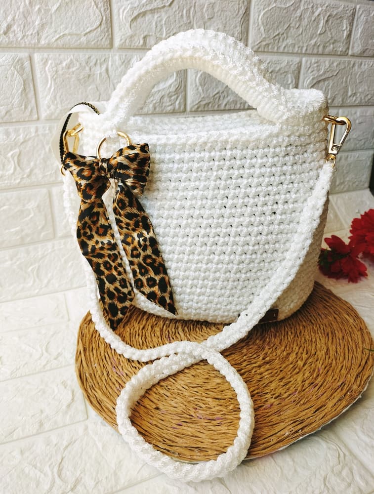 Handmade bag  with white color