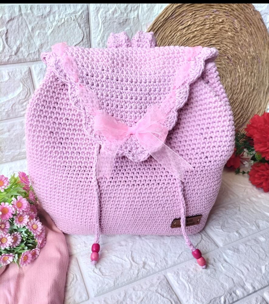Handmade bag  with pink color  and cotton yarn 