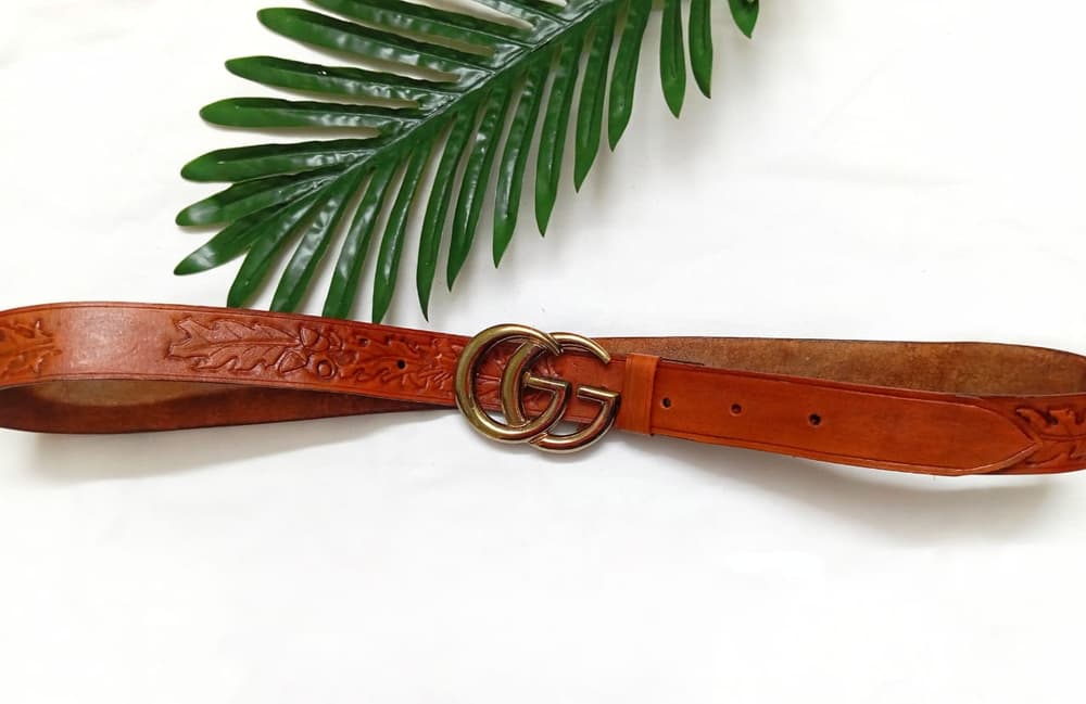 Genuine leather belt with engraving