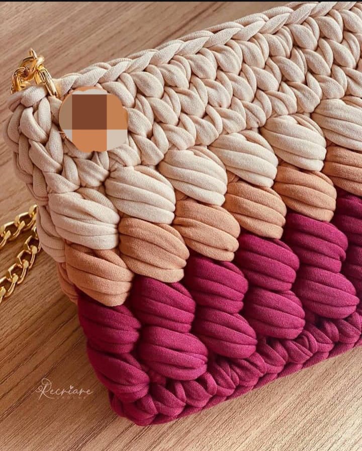 Women's crochet bag 