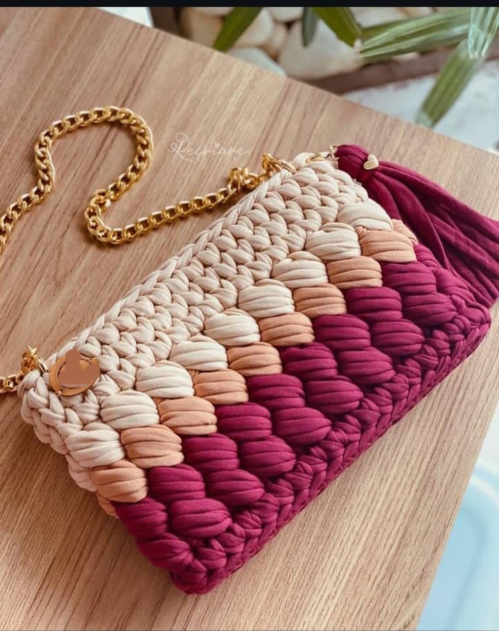 Women's crochet bag 