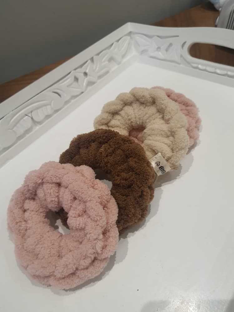 Chunky Scrunchies- Set of 4