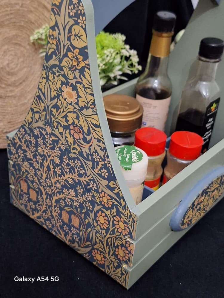 Organizer Holder