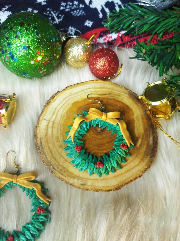 Christmas wreath earrings 