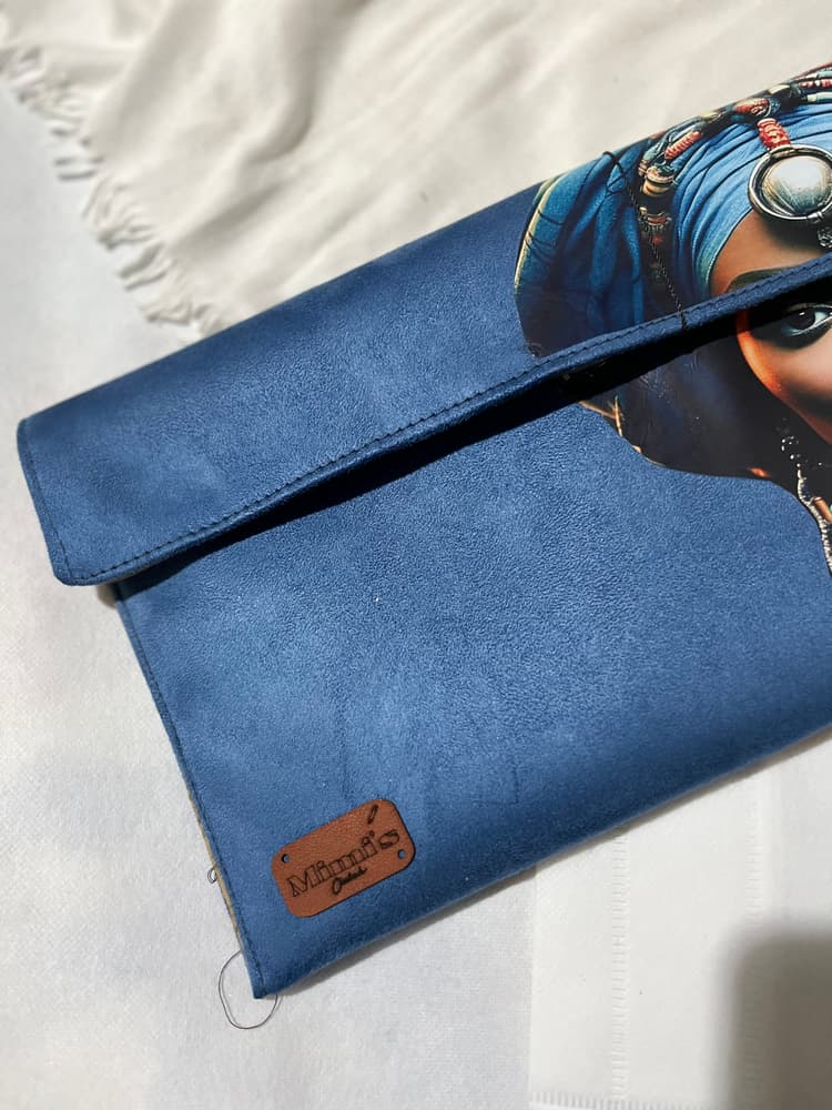 African clutch 