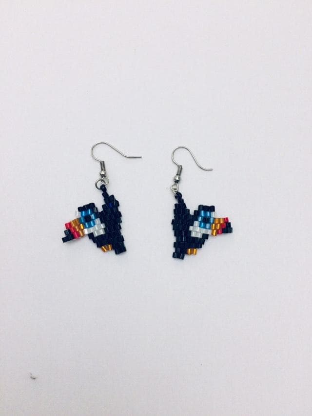 Beaded bird earring 